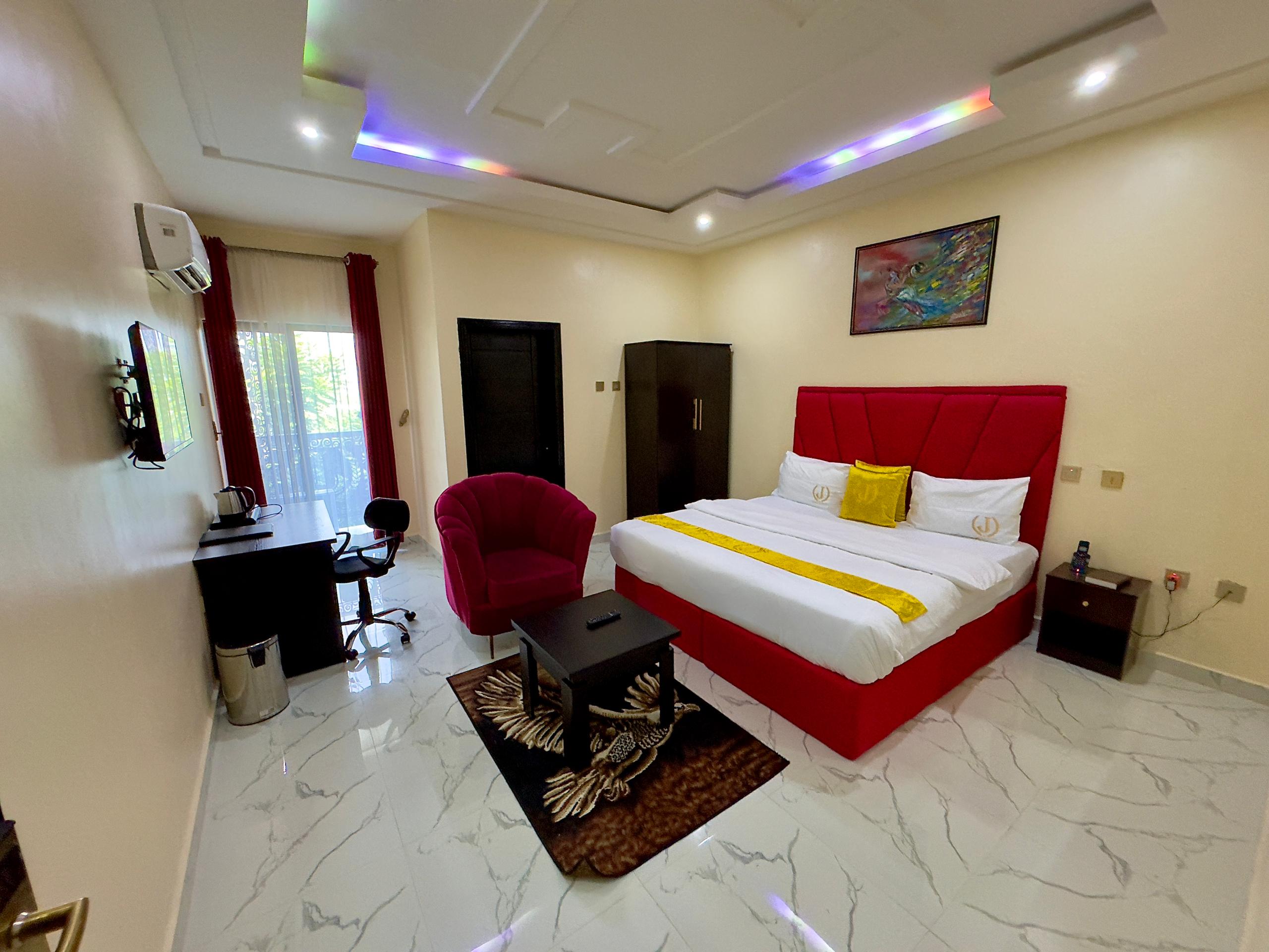 /web/uploads/116/Joddag Hotel & Suites/header-images/jodagg st rm.jpg